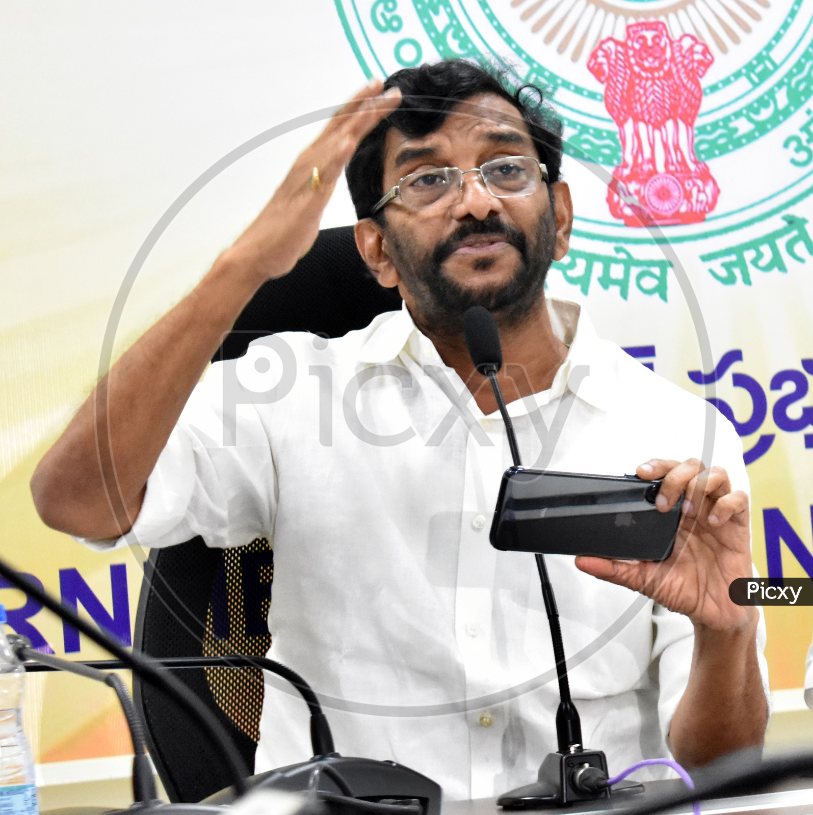 Somireddy Chandra Mohan Reddy Addressing Press