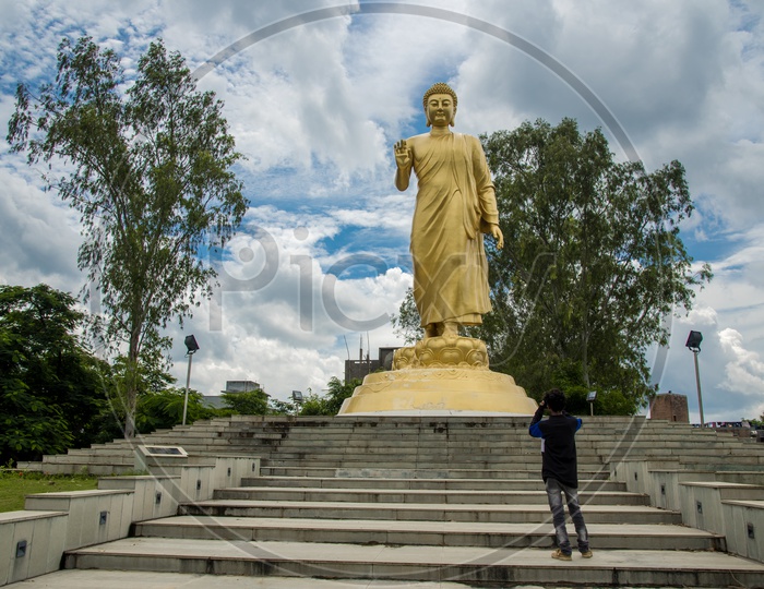 Image of Golden Buddha Statue At Naglok Buddha Vihar In NagpurOQ155624
