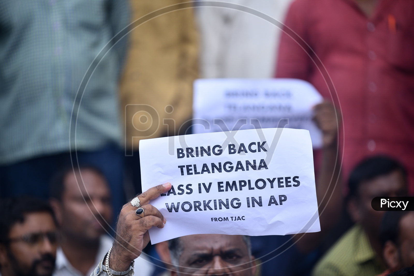 TNGO's and TJAC Unions Protesting for not bringing back Telangana Employees who are still working in Andhra Pradesh after Bifurcation