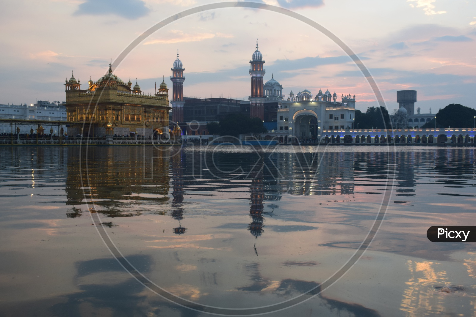 Sunrise at the Golden temple in Amritsar