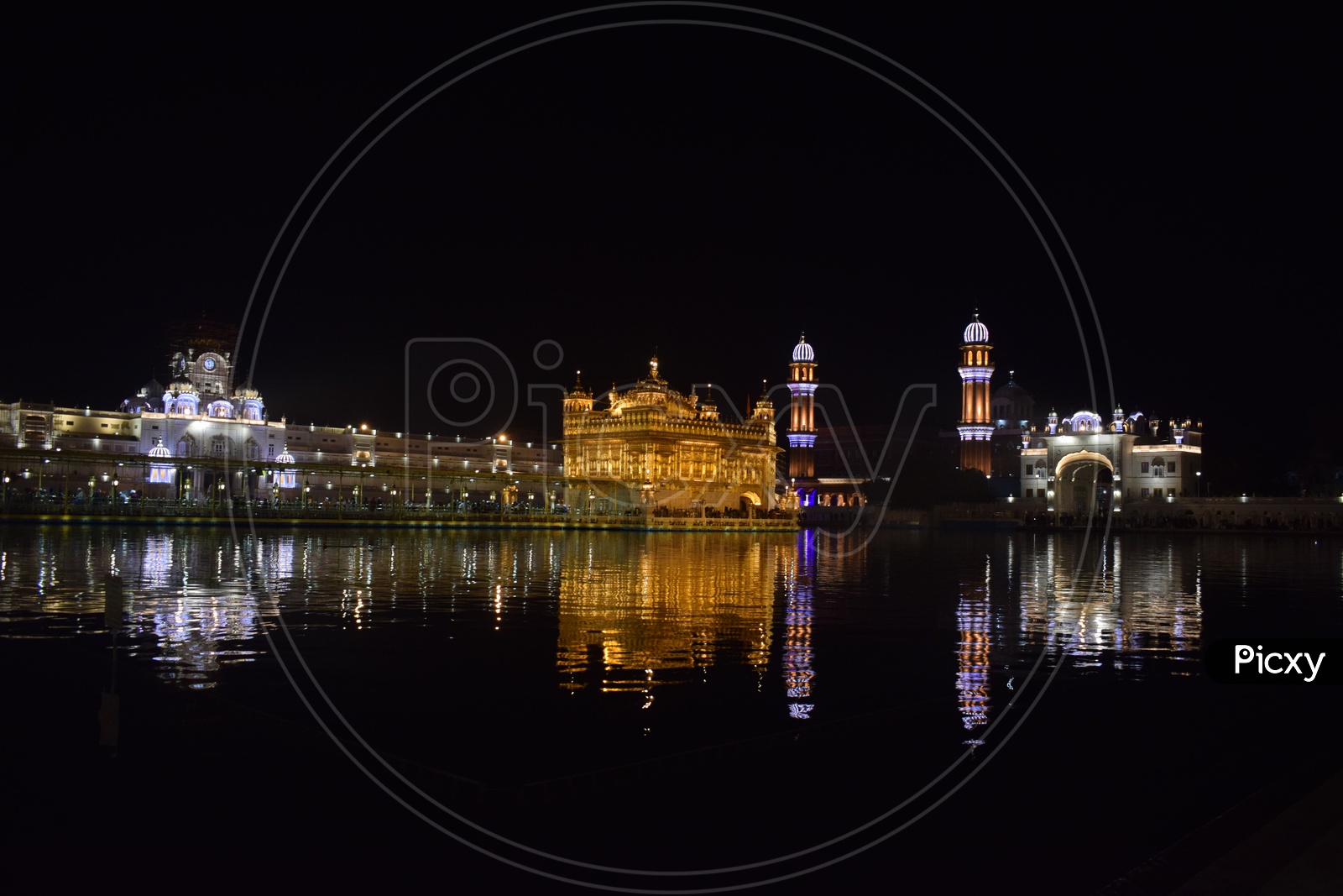 the Golden temple at night