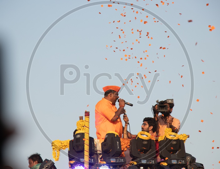 Thakur Raja Singh Lodh  Or Raja Singh , MLA  Goshamahal Constituency  Speaking In a Public Rally During Sri Rama Navami Shoba Yatra in Hyderabad
