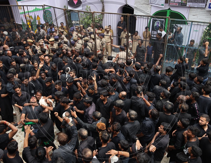 Crowd Of Muslim Devotees Flagellation At Bibi Ka Alawa  Offering Mourns During Muharrum Eve