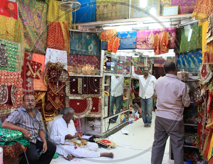 Designer Sarees And Blouse Stores Around Charminar