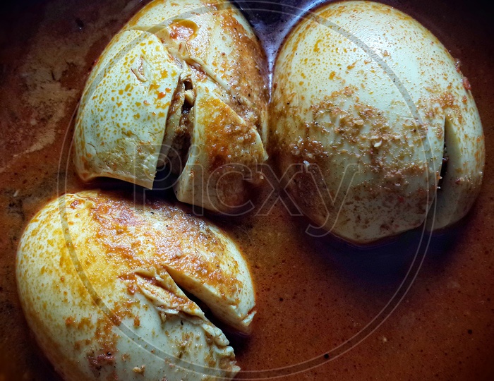egg curry closeup