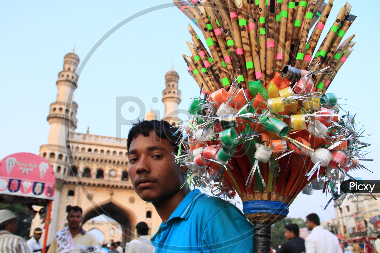 flute Vendor Around Charminar