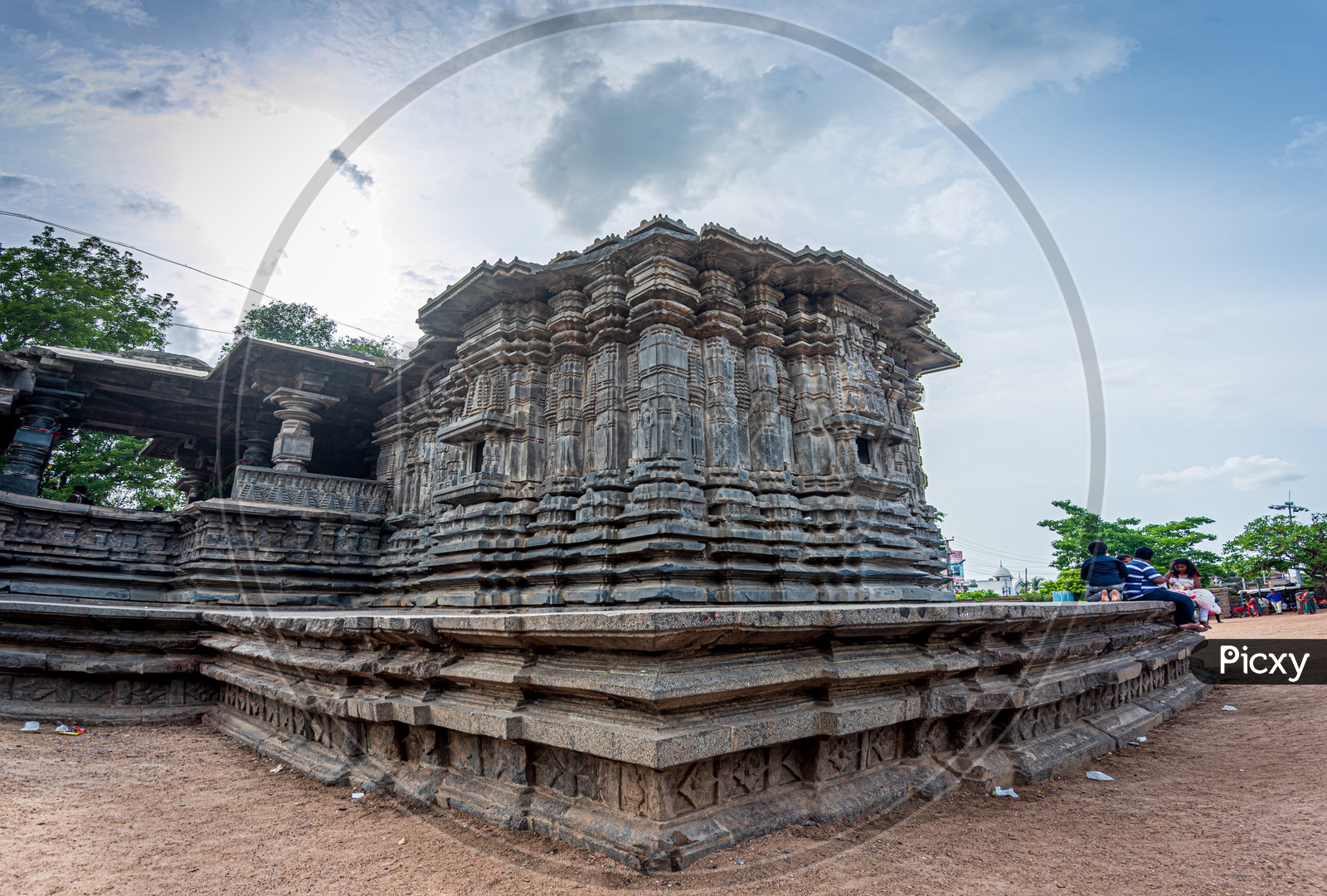 thousand pillar temple