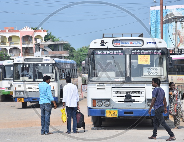 Because of the ongoing issues of TSRTC workers union and Telangana State Government, TSRTC is forced to use the services of Private Bus Drivers and conductors,  October 7, 2019
