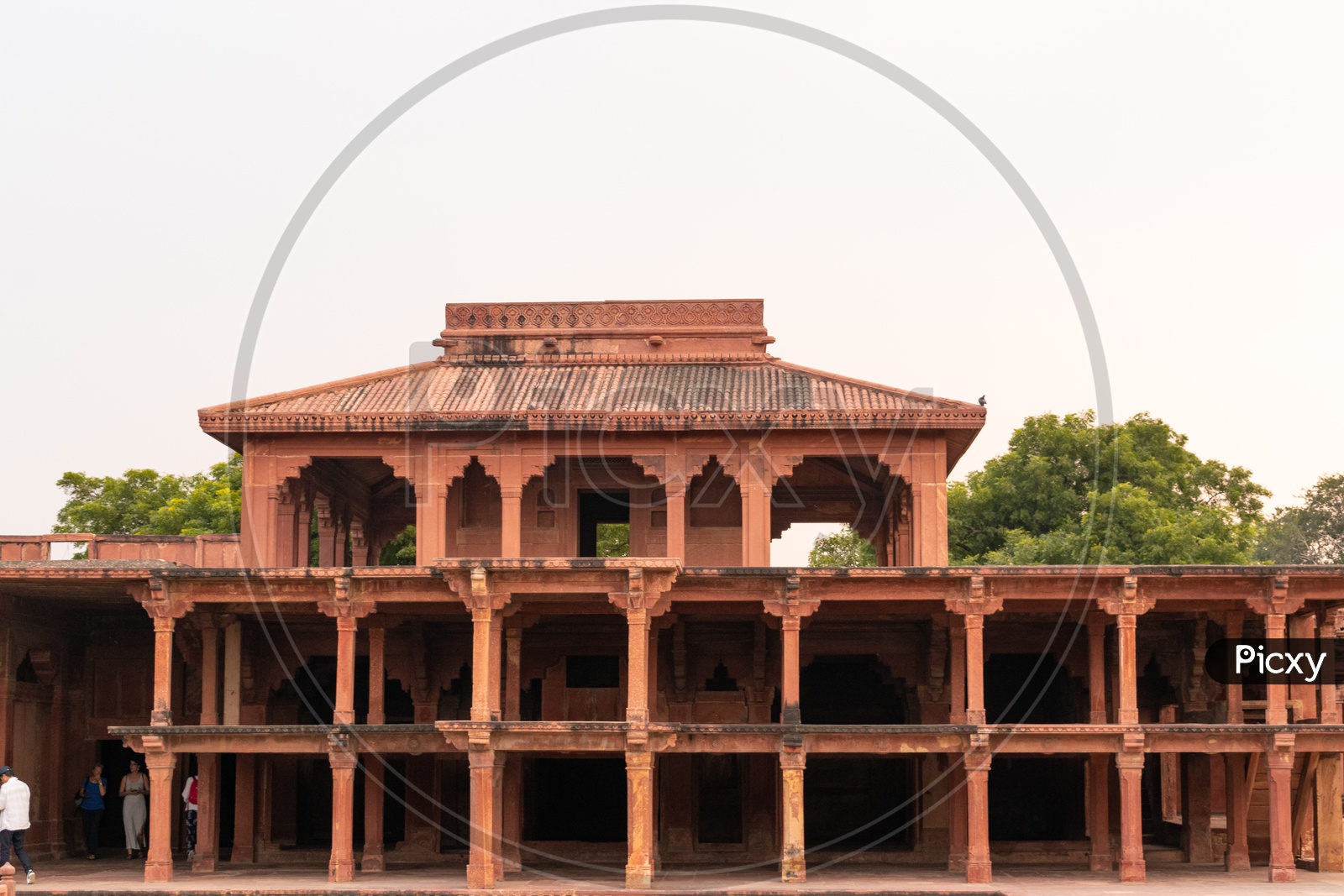 Architecture Of Agra Fort With Mandapas Build With Pillars