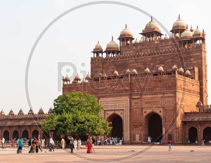 Tourists Or Visitors At Agra Fort