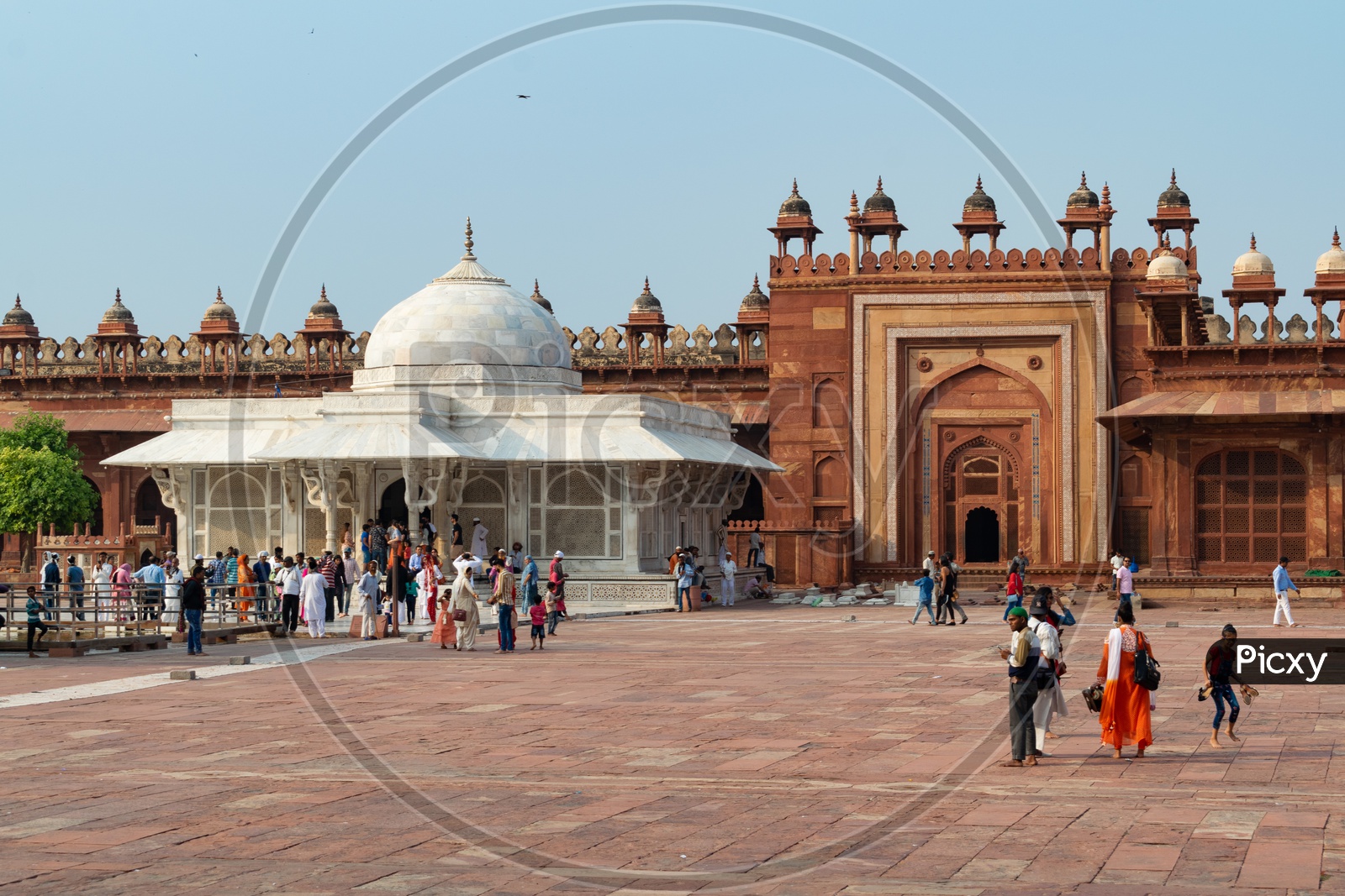 Tourists Or Visitors At Agra Fort Compound
