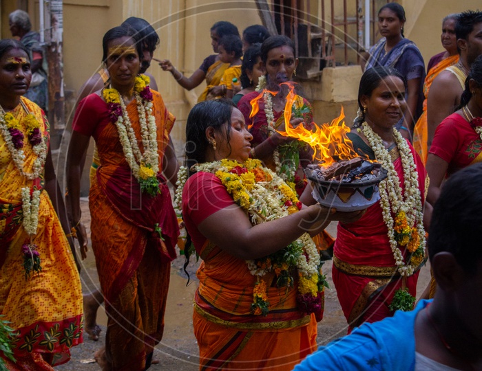 Chithirai Thiruvizha - Rajapalayam - Firepot Carrying