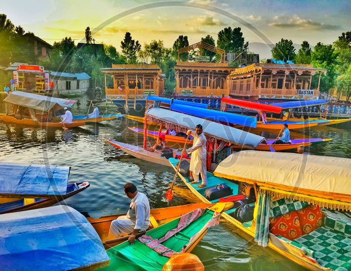 August 18, 2016. Jammu And Kashmir, India. Shikara Boat Traders And Boat Houses On The Floting Market On Dal Lake Of Kashmir, India.