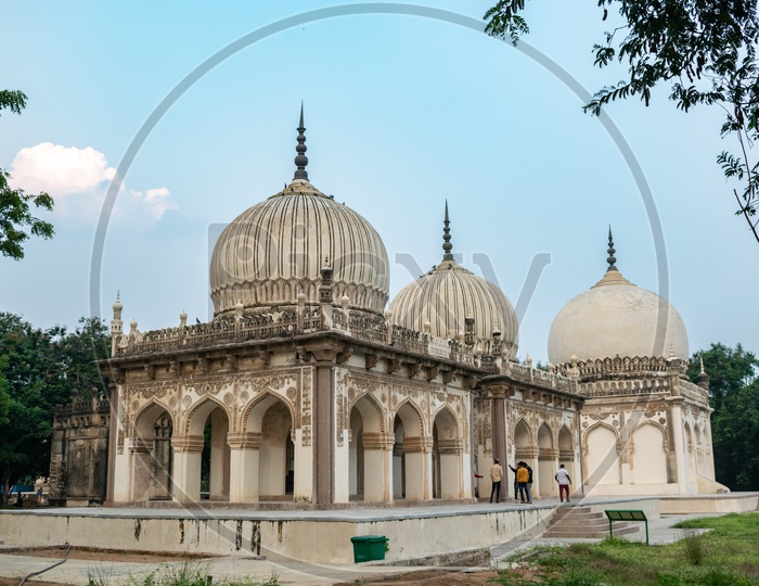 Architecture Of Qutub Shahi Tomb  With Dome Construction