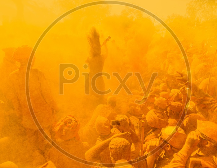 When a city turned yellow