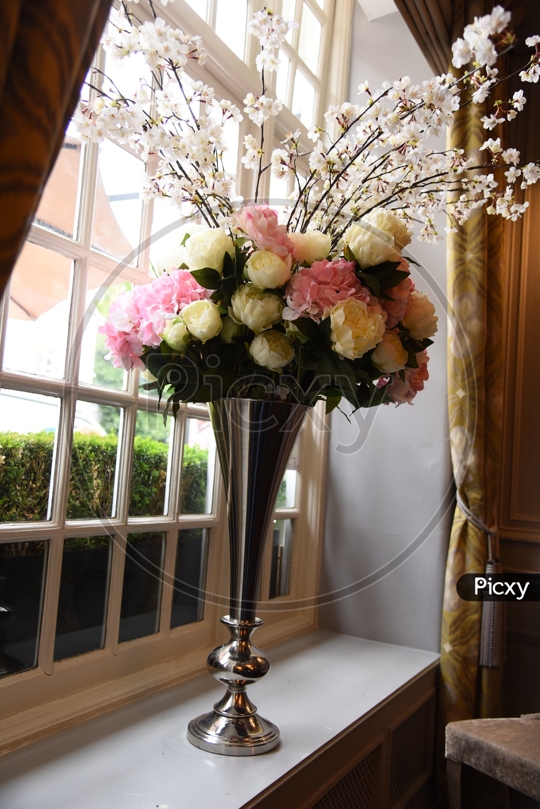 Flower Vase With  Garden Roses