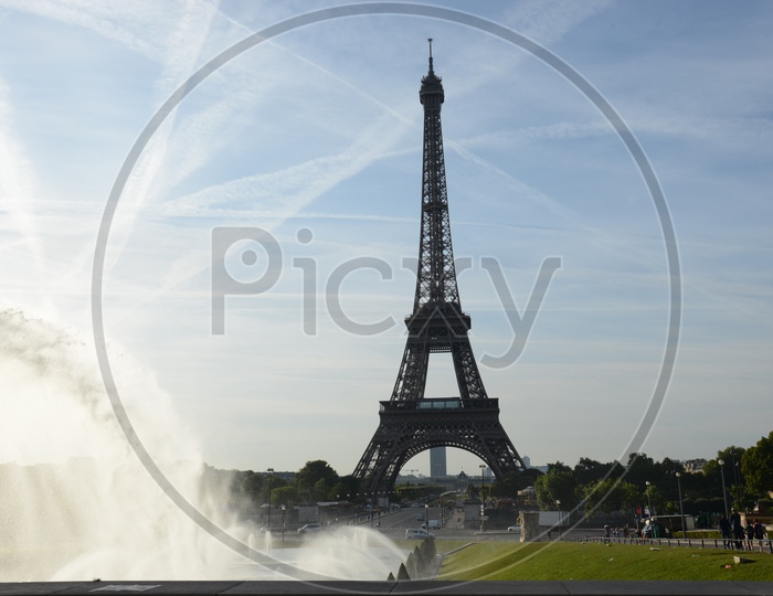 Eiffel Tower View With Fountain Canopy