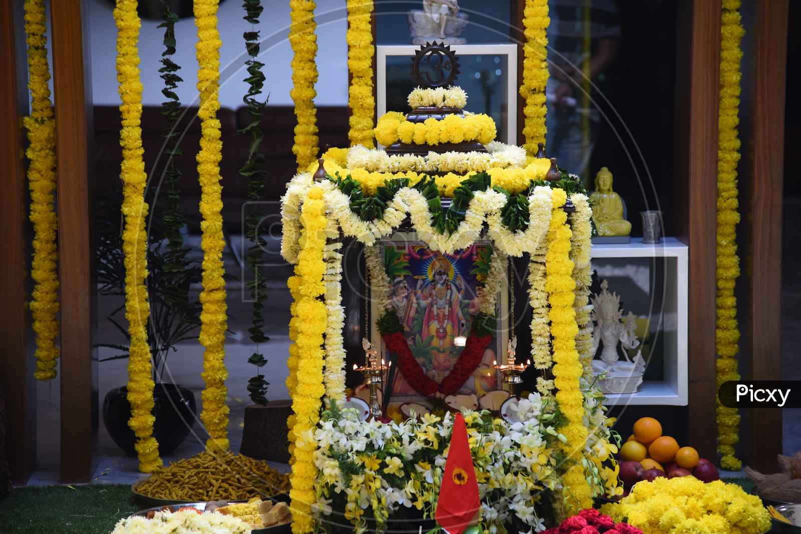 20 Ganpati Flower Decoration Ideas to Consider in 2023 - with Images