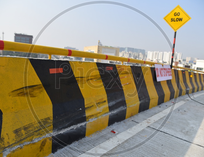 First point of contact of the Overspeeding car with flyover wall which resulted in a fatal accident on 23rd November 2019 on Raidurg- Bio Diversity Flyover.