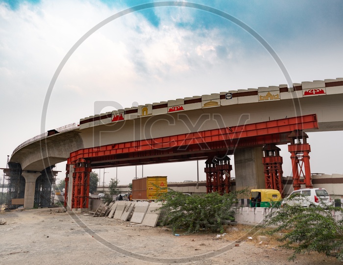 Delhi Metro Phase 2 Extension From Trilokpuri to  Mayur Vihar Pkt-1  Construction At Patparganj, Delhi