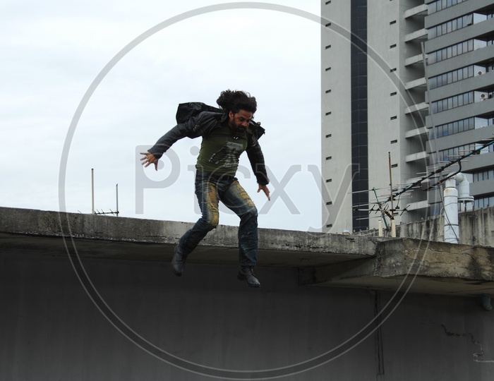 Tolywood Actor Prabhas Action Scene Jumping in Ek Niranjan Movie