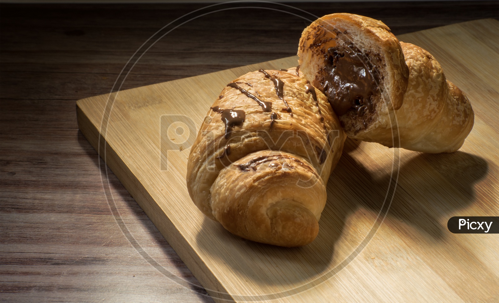 Croissants || Food Photography