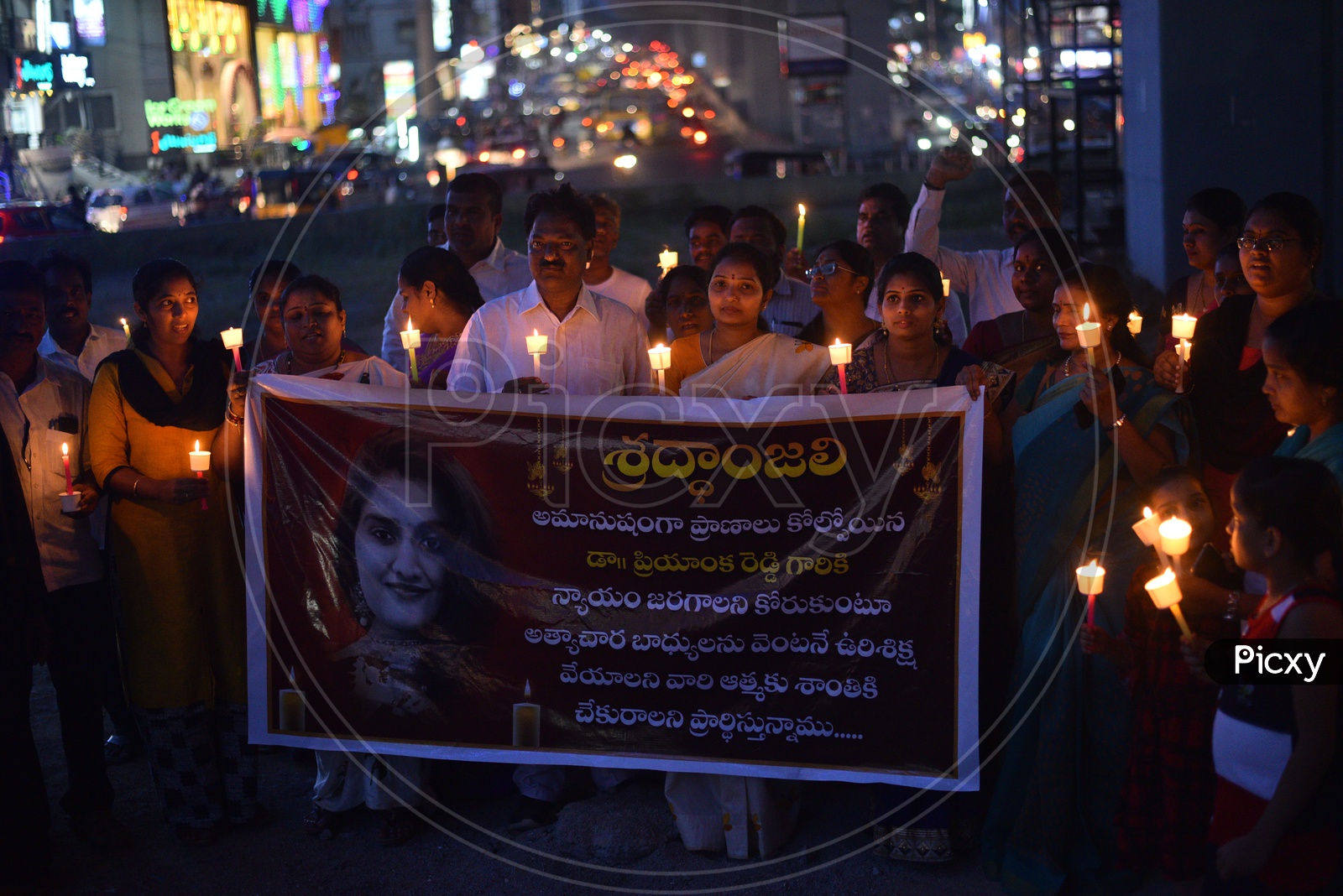 Residents of KPHB,Hyderabad come out in solidarity and seeking justice for woman veterinarian doctor,Disha(name changed), who has been brutally raped and murdered in Hyderabad on 28,November,2019