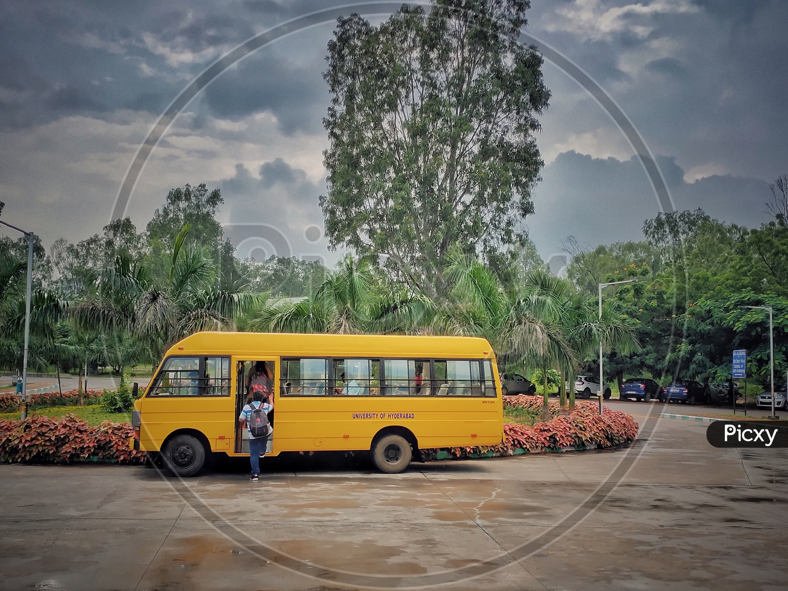 University of hyderabad campus bus