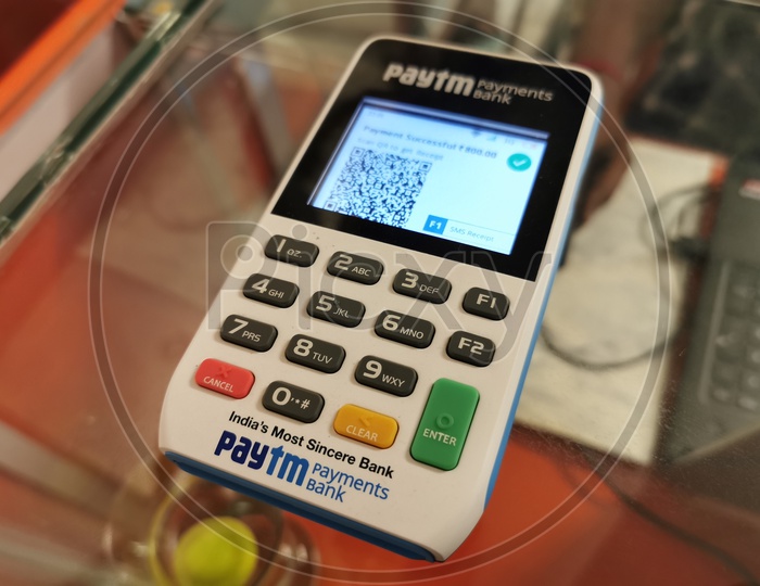 Paytm Own Card Swiping And No Cash Machines For Digital Money Payments