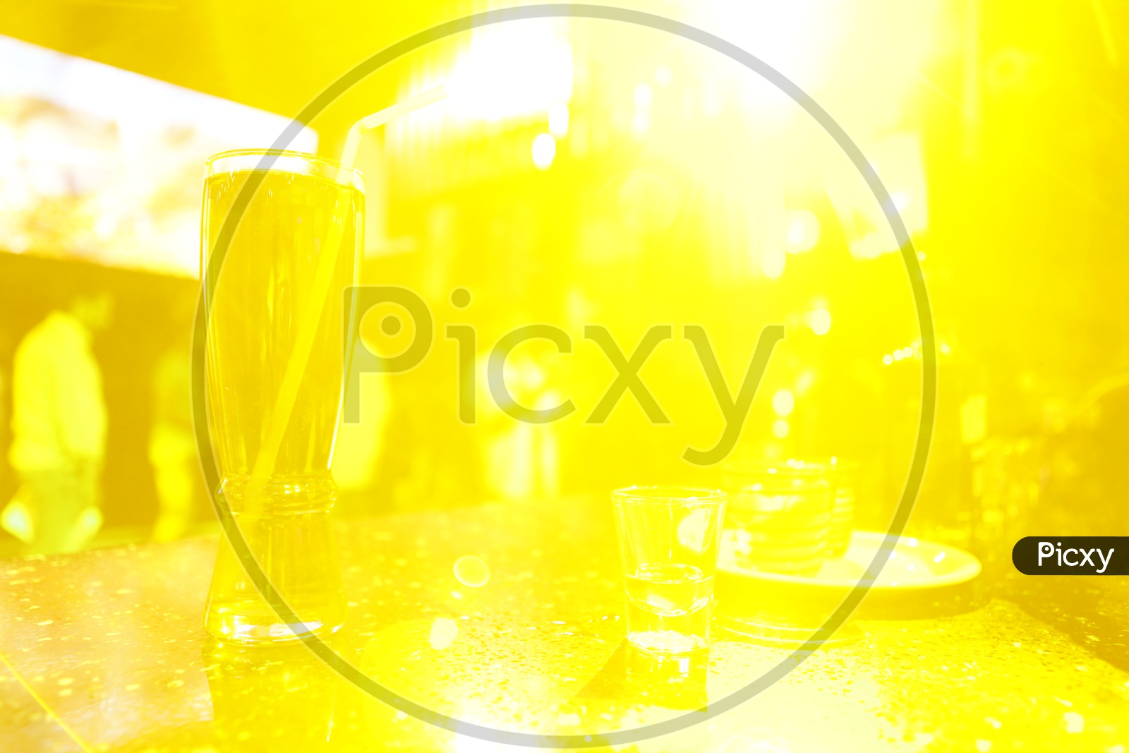 Yellow Pallet Background With Bar Counter And Glasses