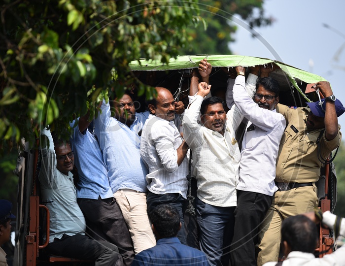 TSRTC JAC  Protesters Being Arrested  By Police During Million March At Tank Bund