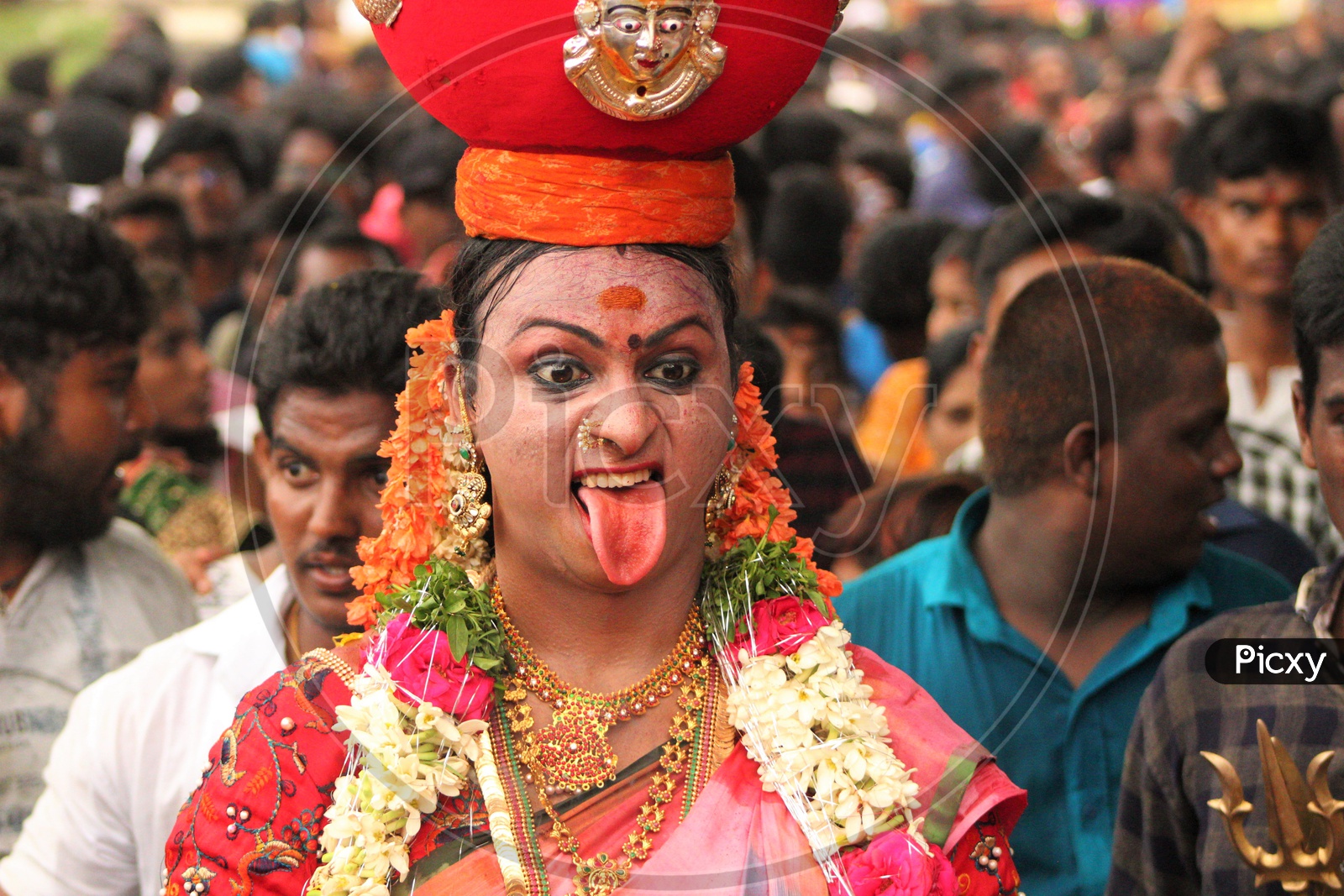 Telangana Woman Carrying Bonam On Her Head And With an Expression on Face