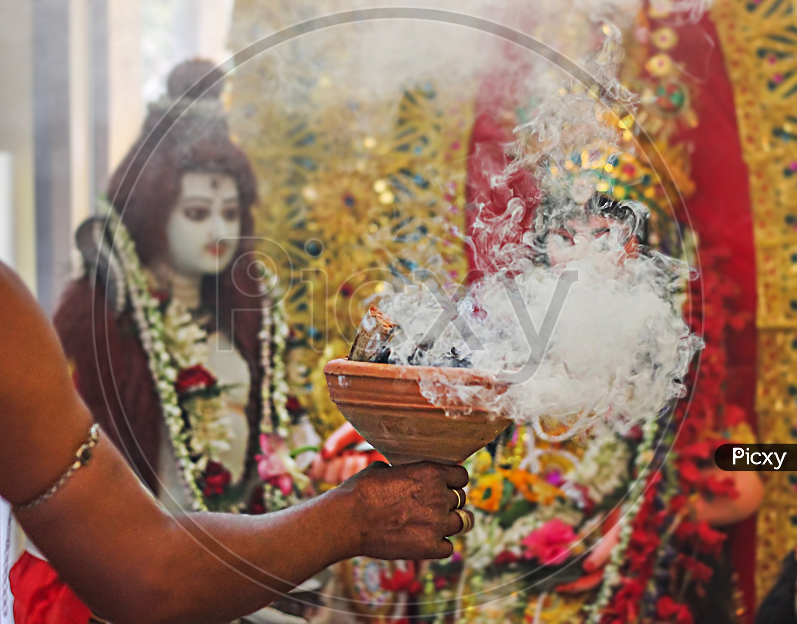 Worship Of Indian God Godess Idol Dhoop Dhuno Dhunichi Durga Puja With Narkel Chobra
