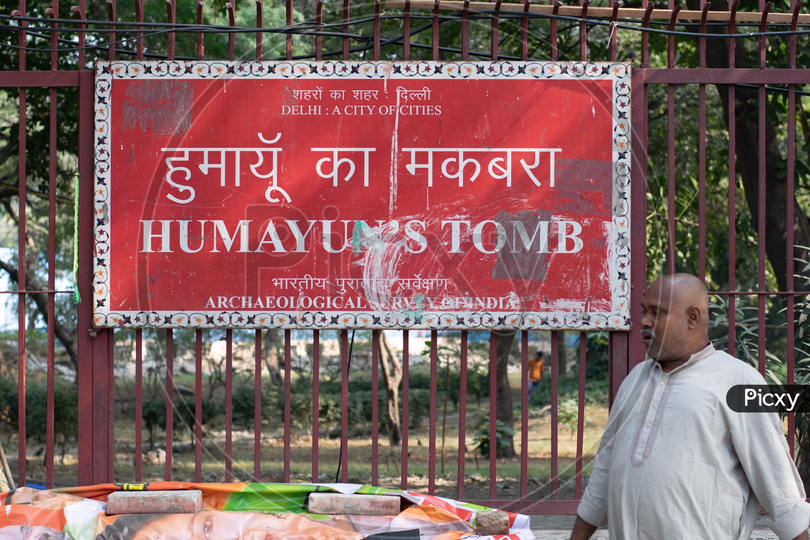 Sign board of Humayun’s Tomb