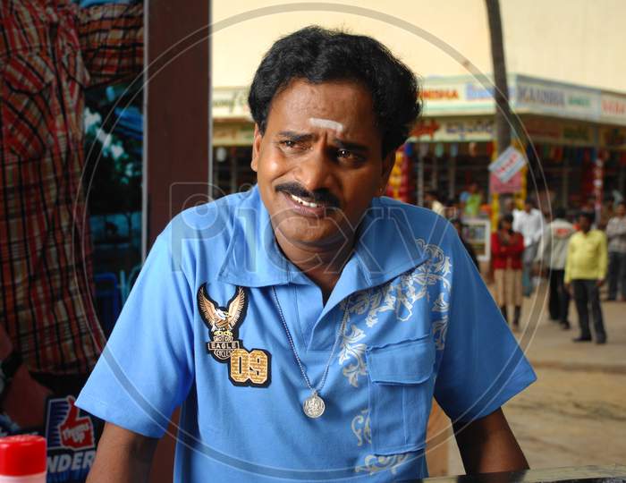 Tollywood Comedian Venu madhav Movie working Stills