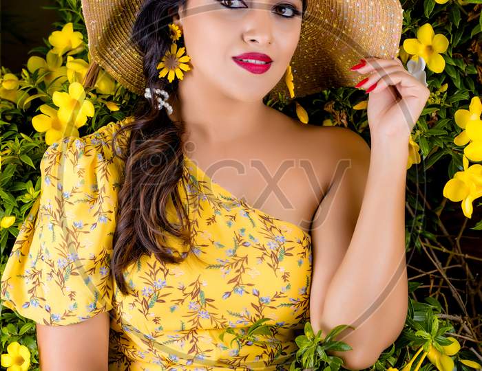Nithanya Thothiyana , South Indian Model Actress Photo shoot Stills