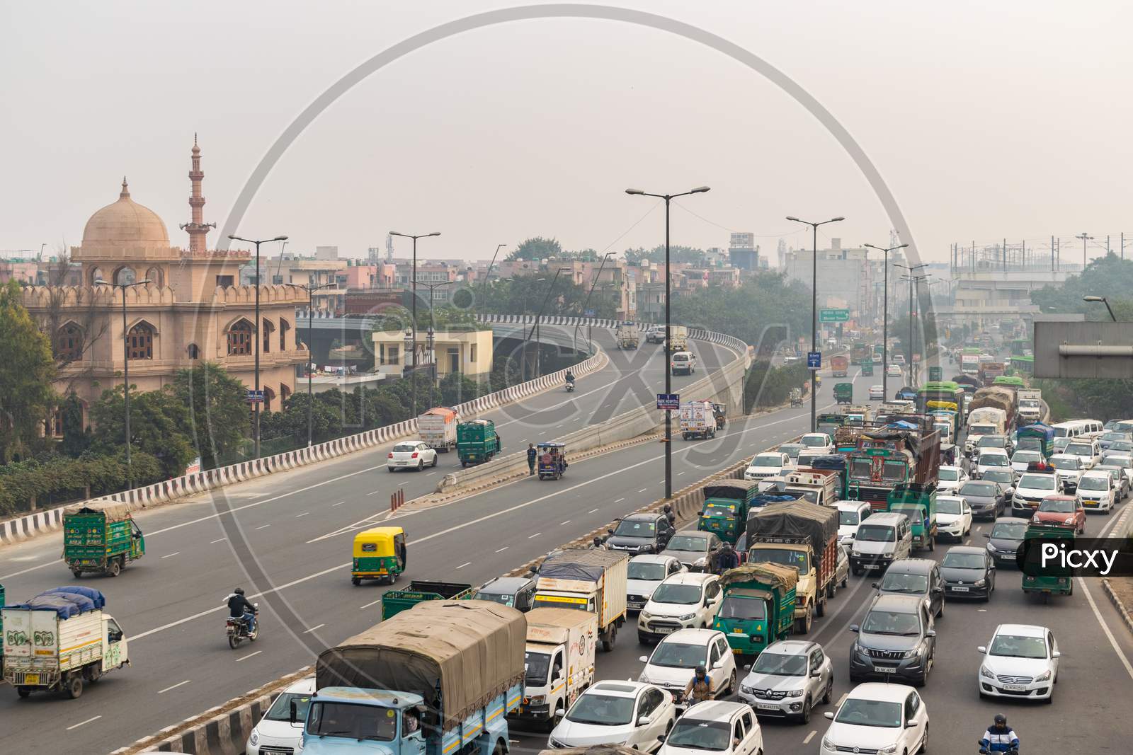 Traffic Congestion at GT Karnal Road, Grand Trunk Road and Madina Masjid to the left