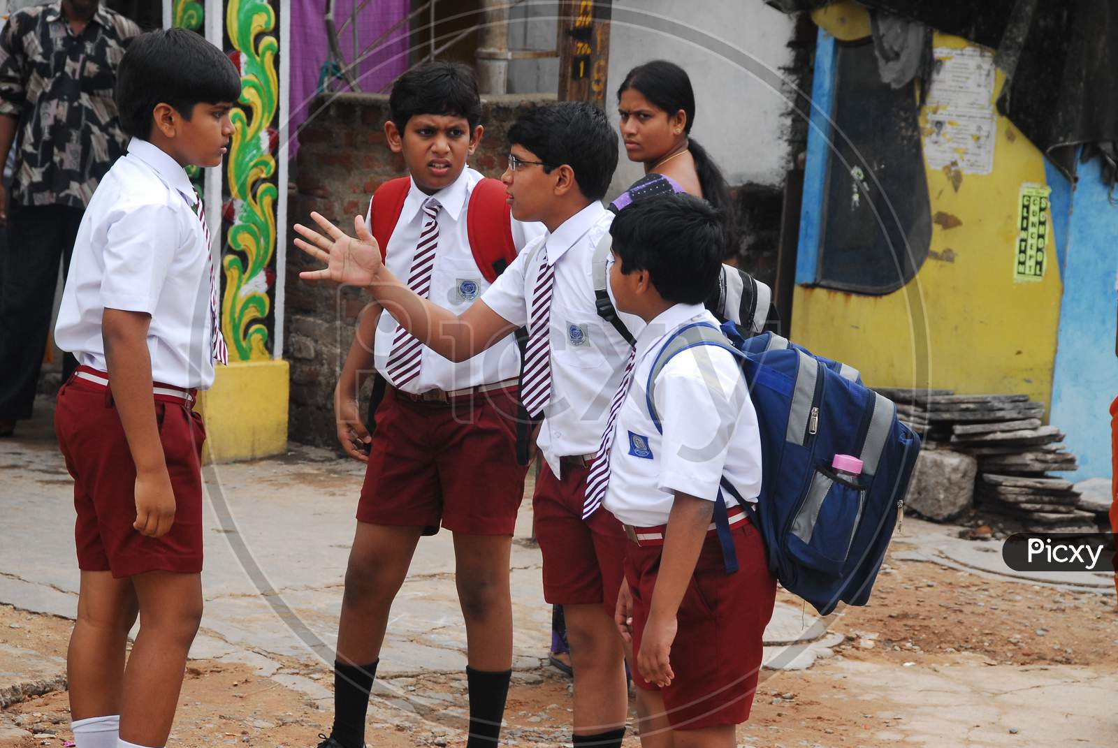 Image of Indian School Boys Quarreling On Streets-KS514871-Picxy