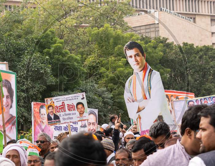 photo of Rahul Gandhi in a Poster during 'Bharat Bachao' rally by Congress in Delhi to highlight Modi govt failures