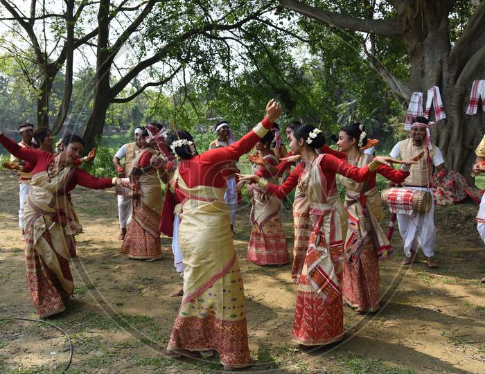 Image Of Young Assamese Woman Performing Bihu Dance , A Traditional 