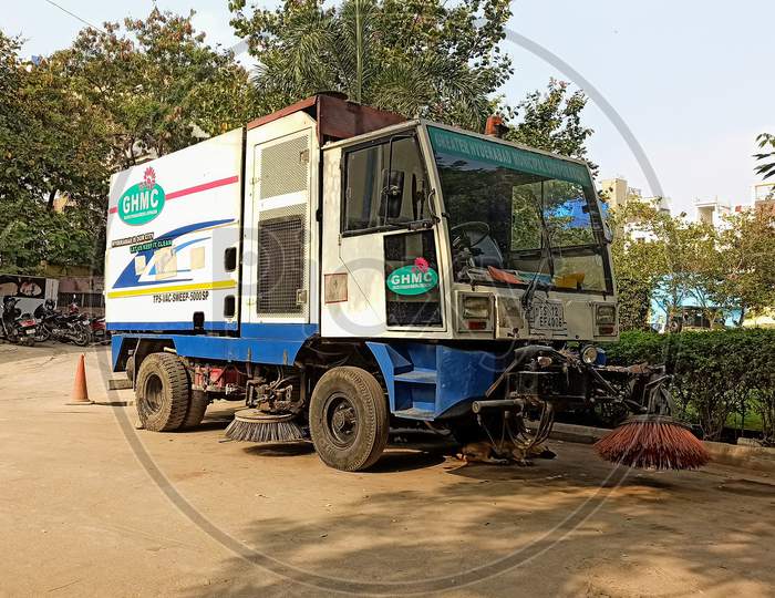 GHMC Sweeping Machine at Kukatpally Zone