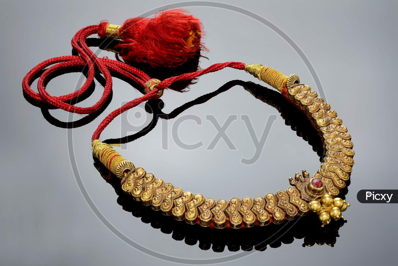 Indian Jewellery Necklace  Designs Over Isolated Background
