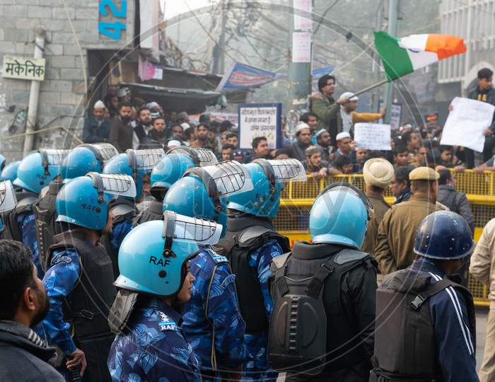 Delhi police and RAF to control the situation during Protest Against CAA(Citizenship Amendment Act 2019) and NRC(National Register of Citizens)
