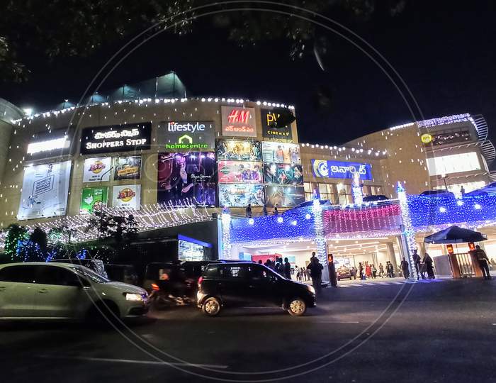 Image of Inorbit Mall Hyderabad-QO072130-Picxy