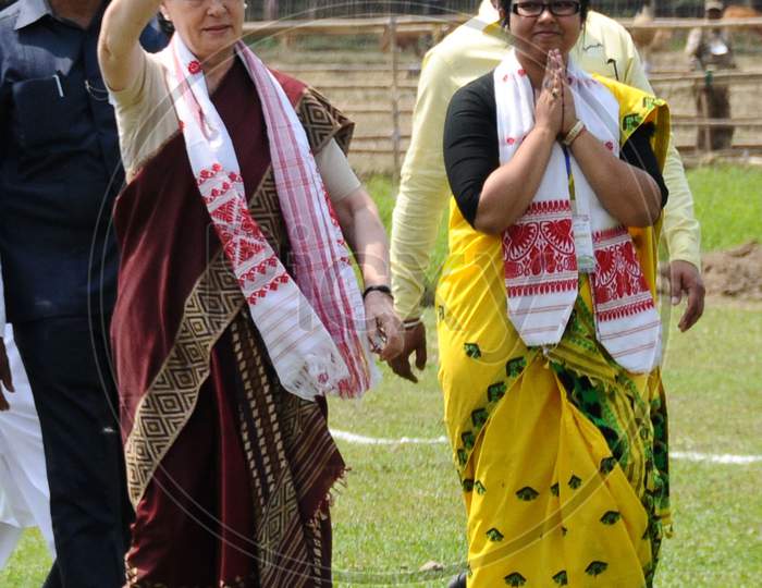 Congress President Sonia Gandhi  Waves At The Crowd At An Election Rally   At Amguri In Sivsagar District Of Assam On 30-3-16.
