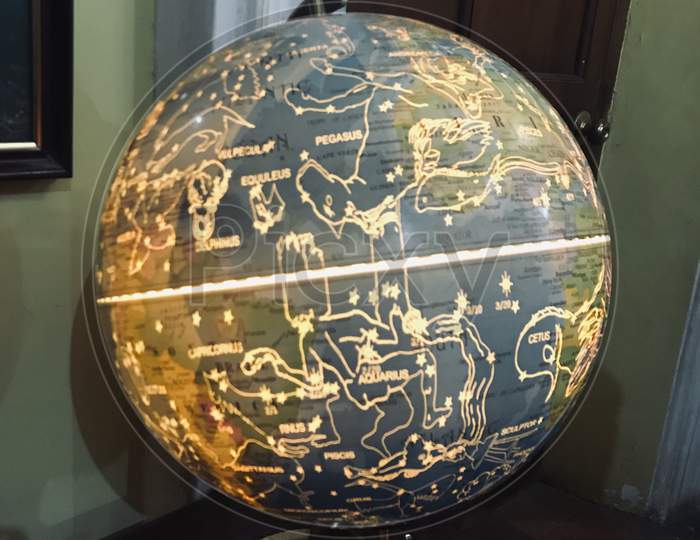 Globe at Bangalore Palace