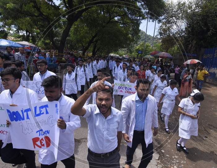 Young Doctors In an Protest With Placards and Slogans in Guwahati