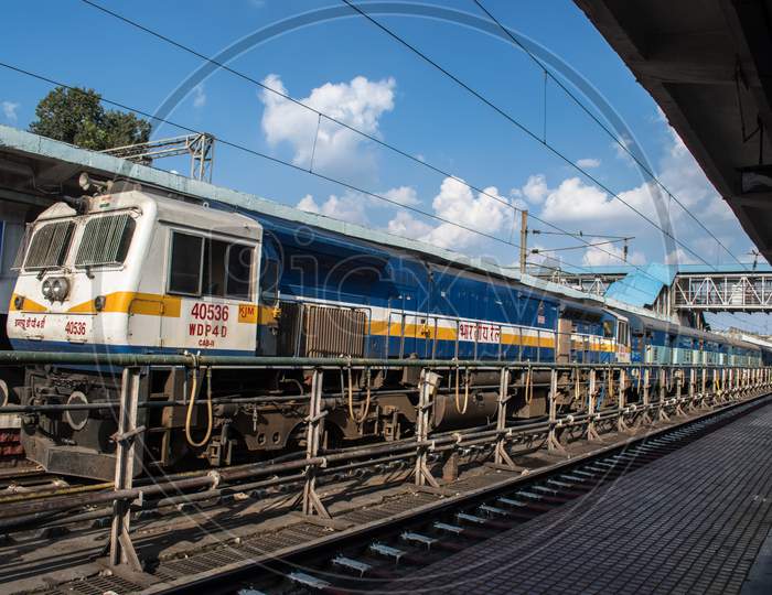 Hyderabad Local MMTS Trains on Secundrabad Railway Station