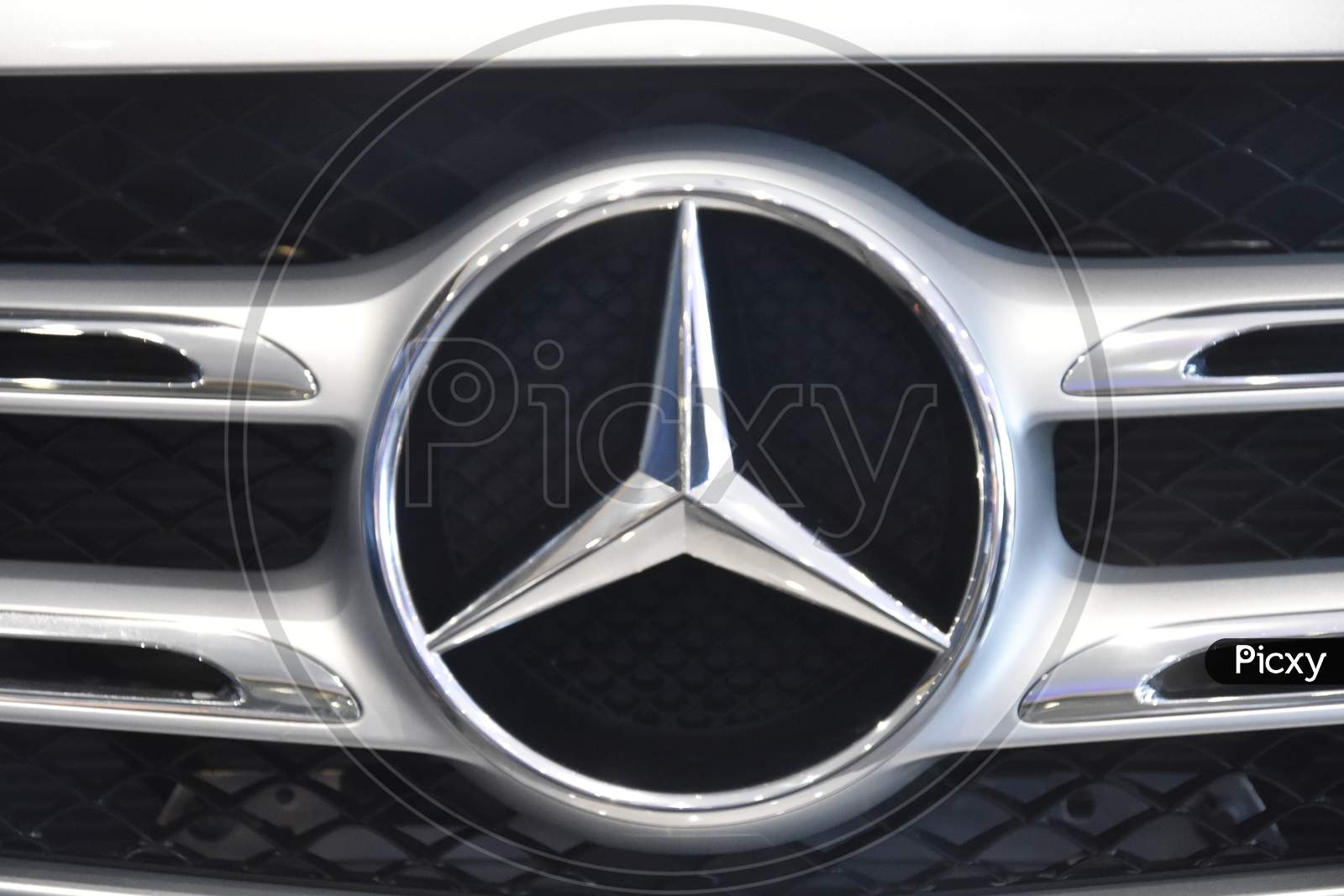 Benz  Symbol On a Car
