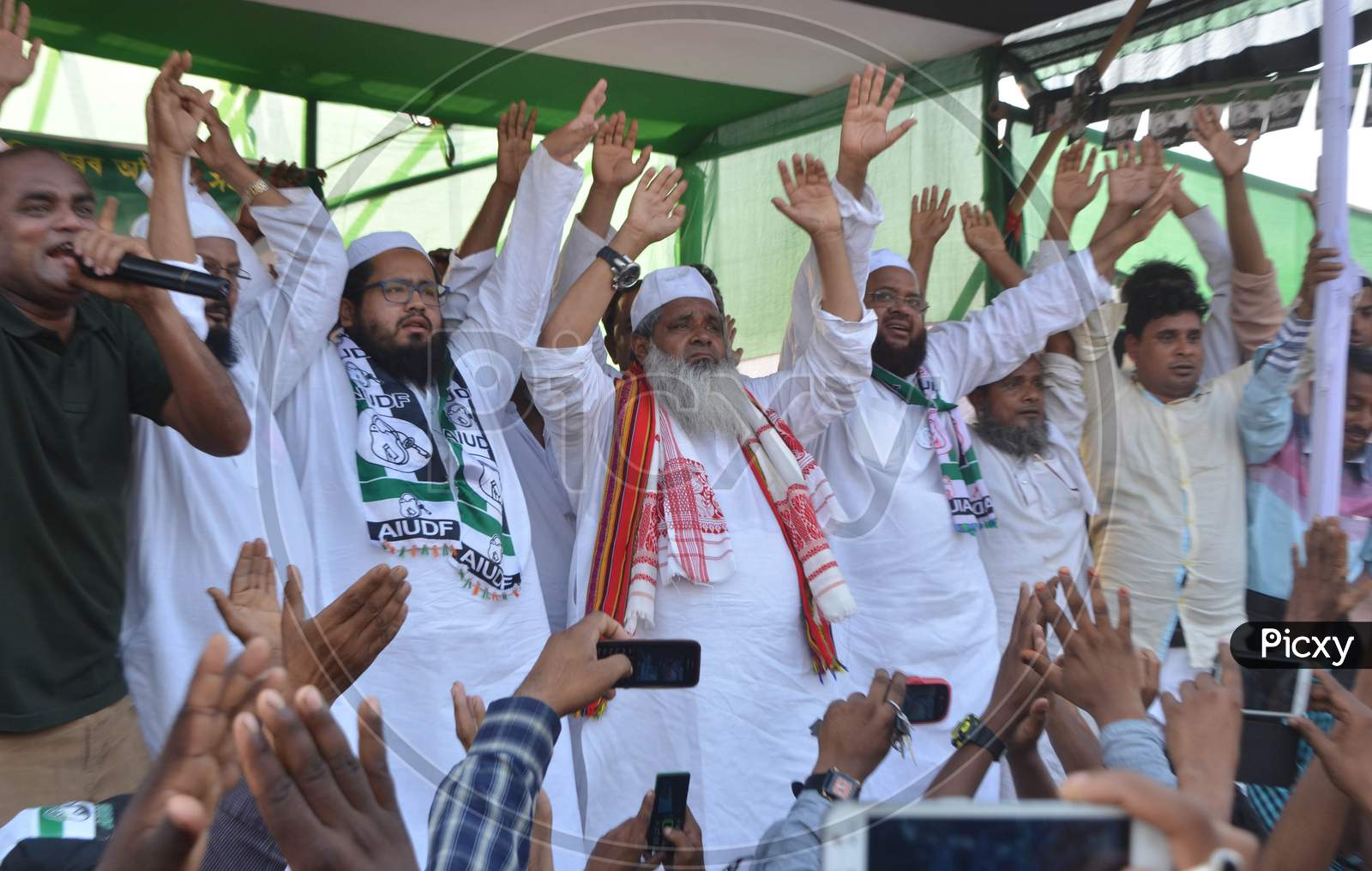 Image of Aiudf Chief Badruddin Ajmal Alongwith With Mp Sirajuddin Ajmal